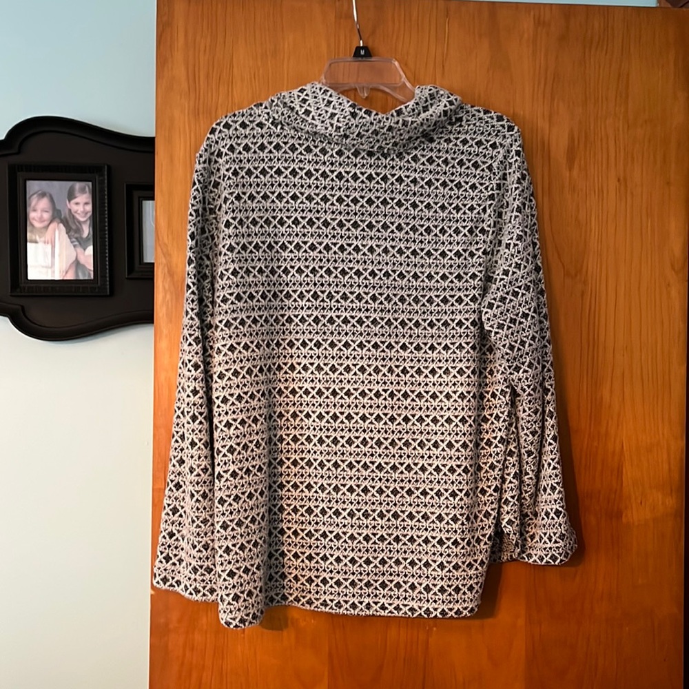 Turtle neck sweater